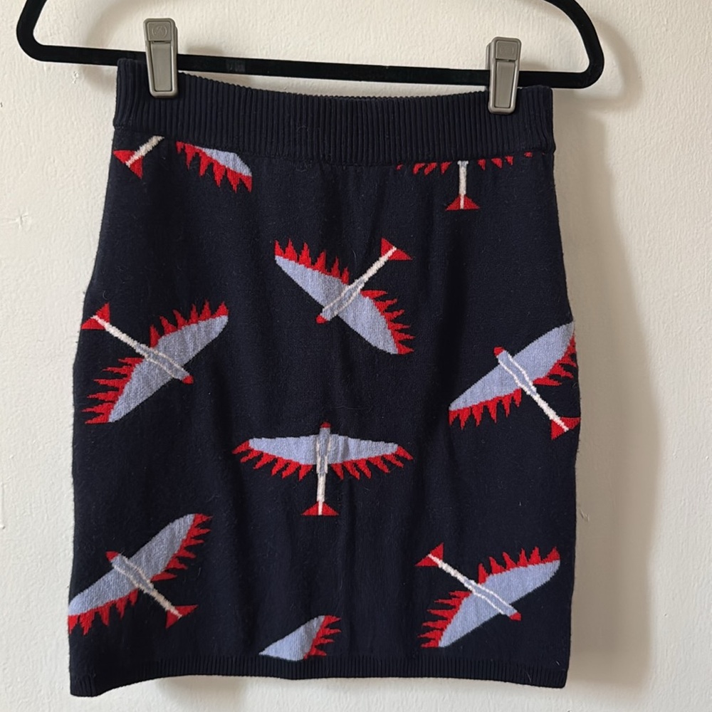 Maison Kitsune Wool Cashmere Navy  and Red Bird Patterned Skirt size Small
